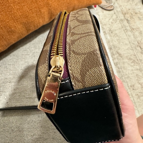 Disney x Coach Crossbody Phone Holder - Picture 4 of 9